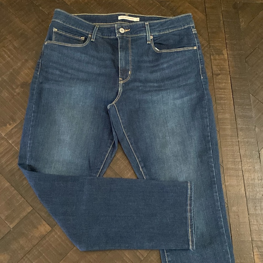Levi’s classic mid rise skinny jeans
